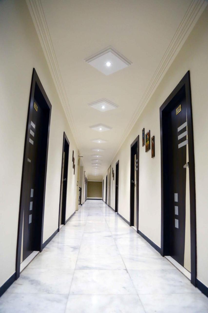 Hotel Regency Jāmnagar Exteriér fotografie